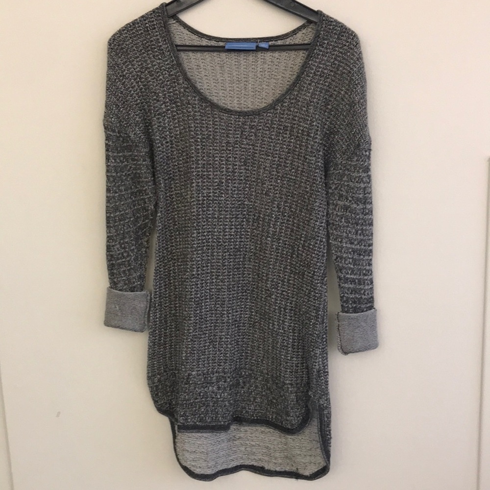 COPY - Vera Wang lightweight top